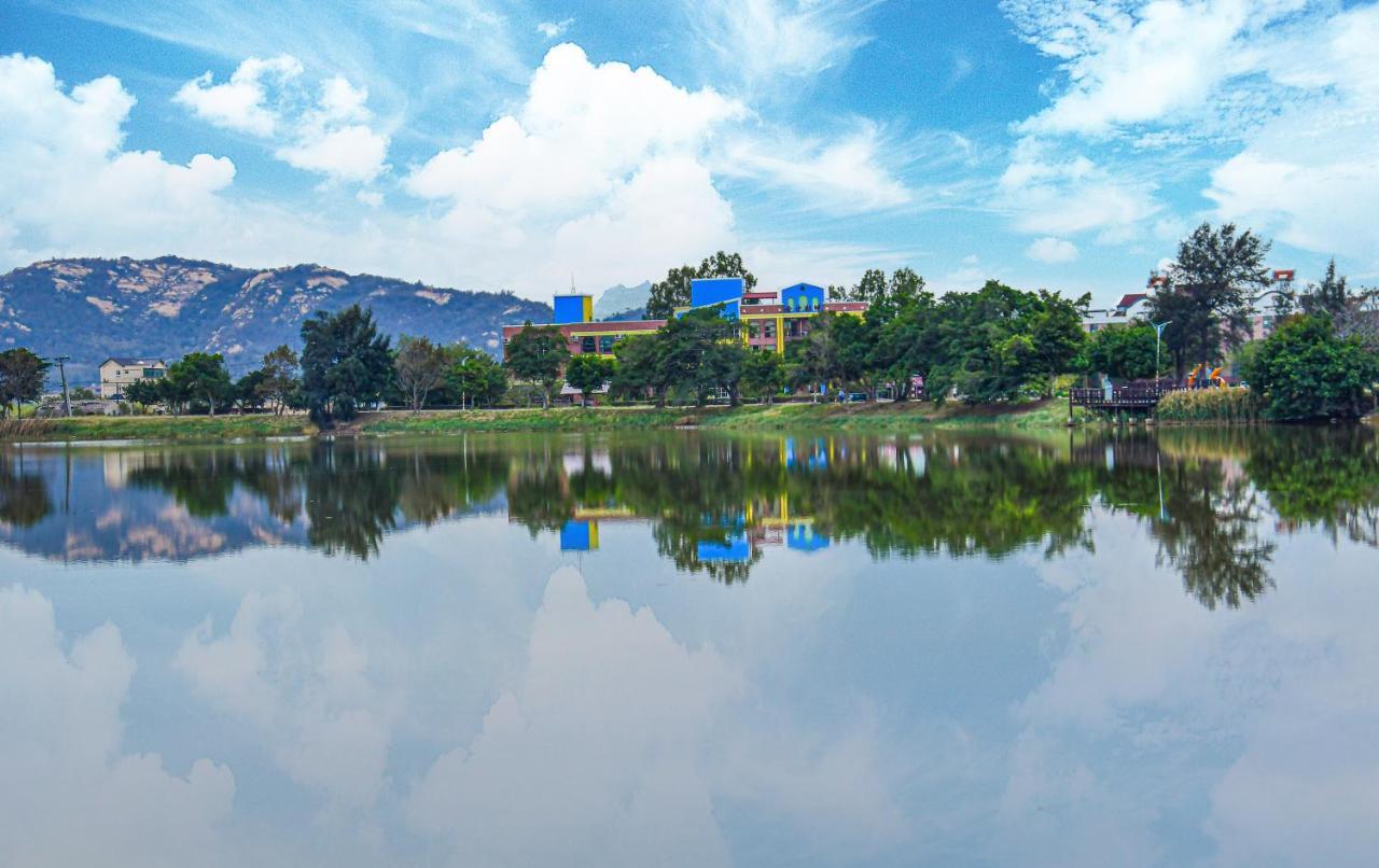 Jinsha Lake Side Hotel Buitenkant foto